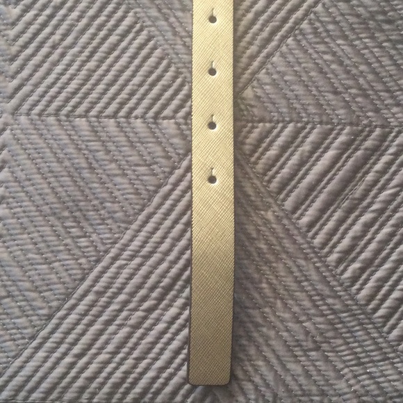 Michael Kors medium gold (champagne) belt for women - Picture 4 of 6